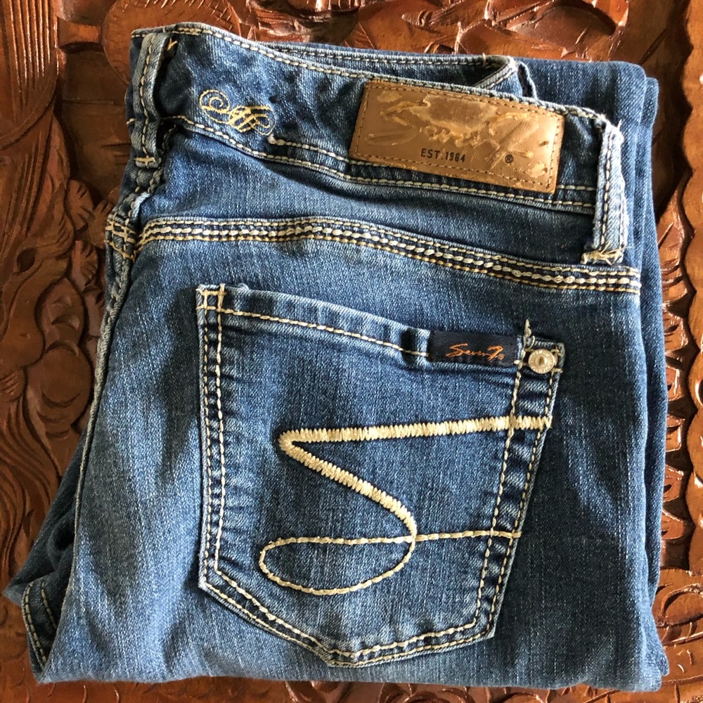 Seven7 cropped jeans